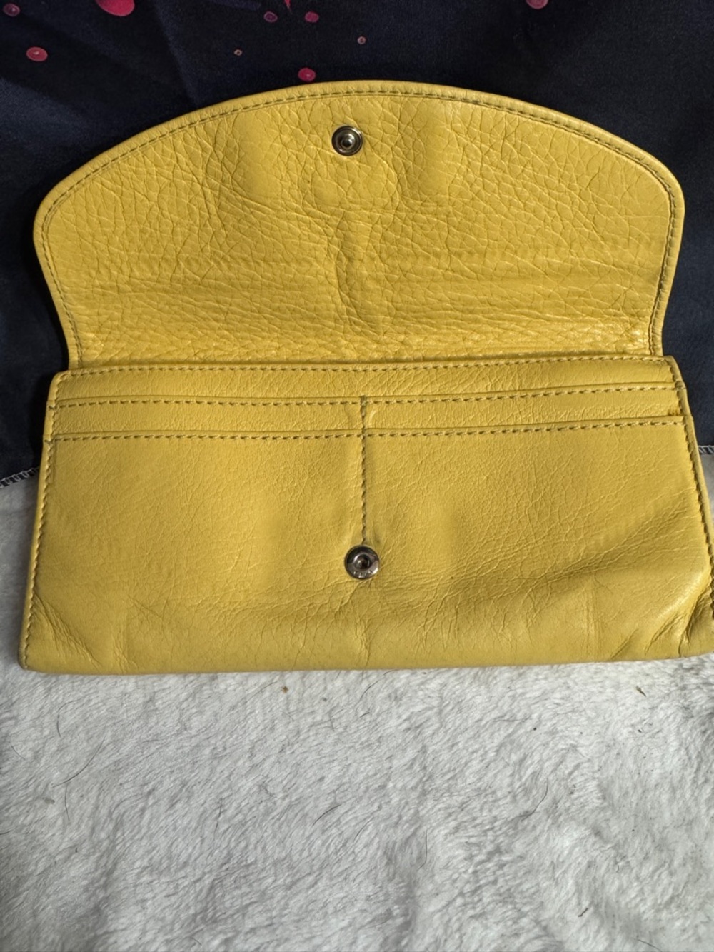 GUC Chloé Alice Long Wallet in Holly Berry W/Dust bag and tags - Picture 3 of 10